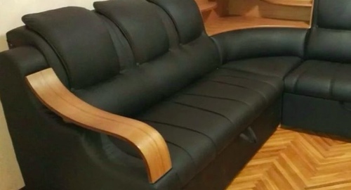 Перетяжка кожаного дивана. Политехническая